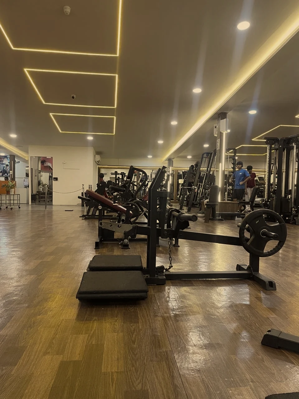 Strength floor at Eagle Square Fitness, Powai