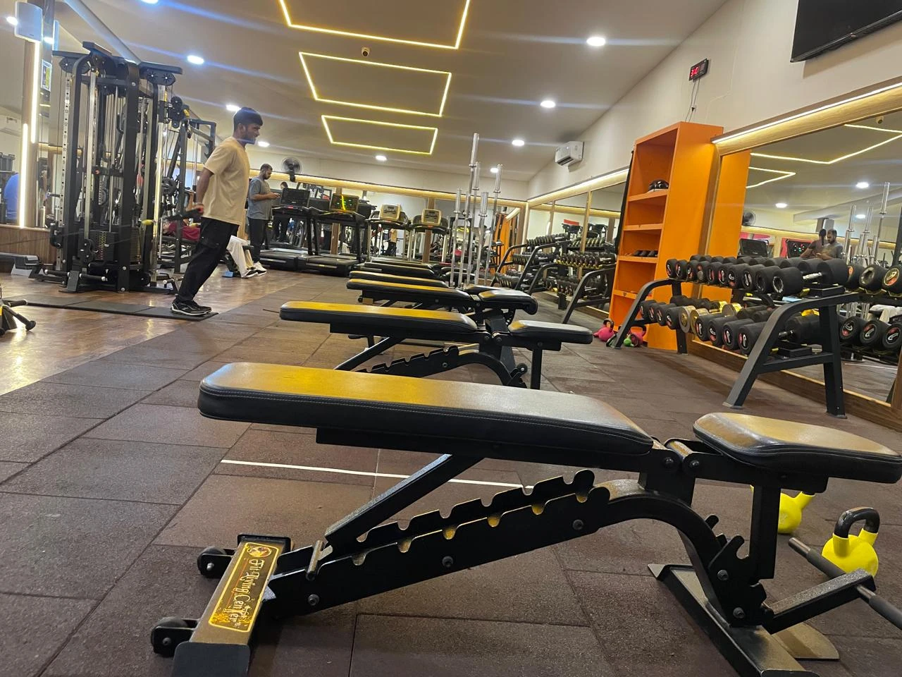 Coaching space with benches and dumbbells